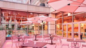 Outdoor dining - Olander xxxxxxxxxxxx (Austin)