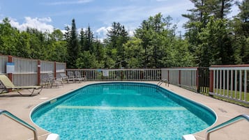 Seasonal outdoor pool