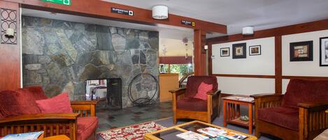 Área de estar no saguão