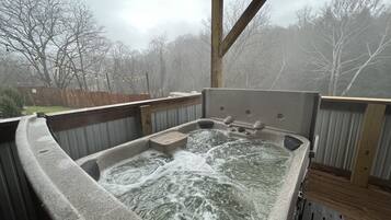 Baignoire à remous extérieure