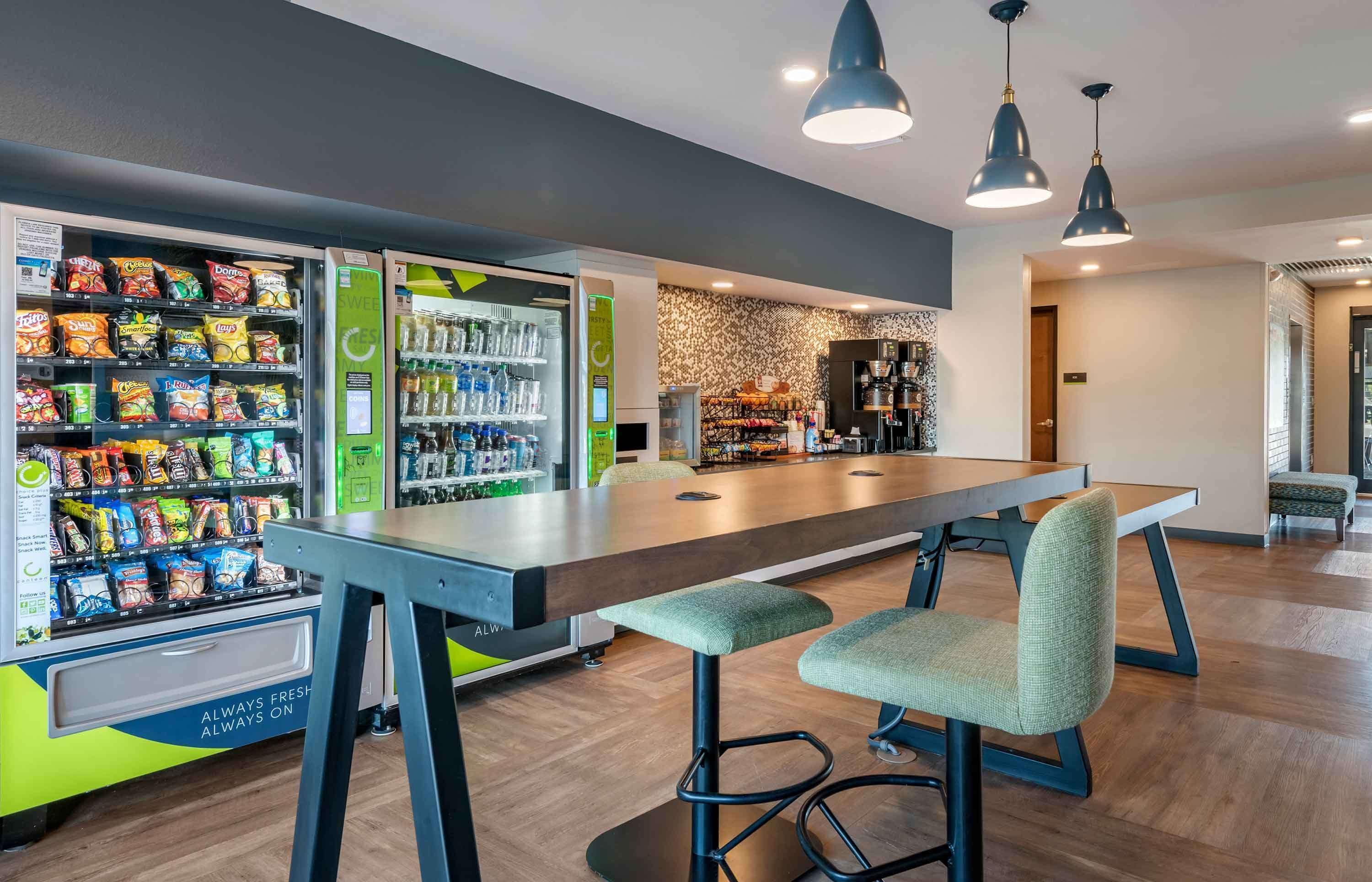 free daily on-the-go breakfast