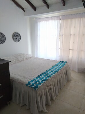 2 bedrooms, internet