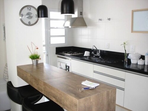 Beautiful Apartment with 3 Suites and View of Sea