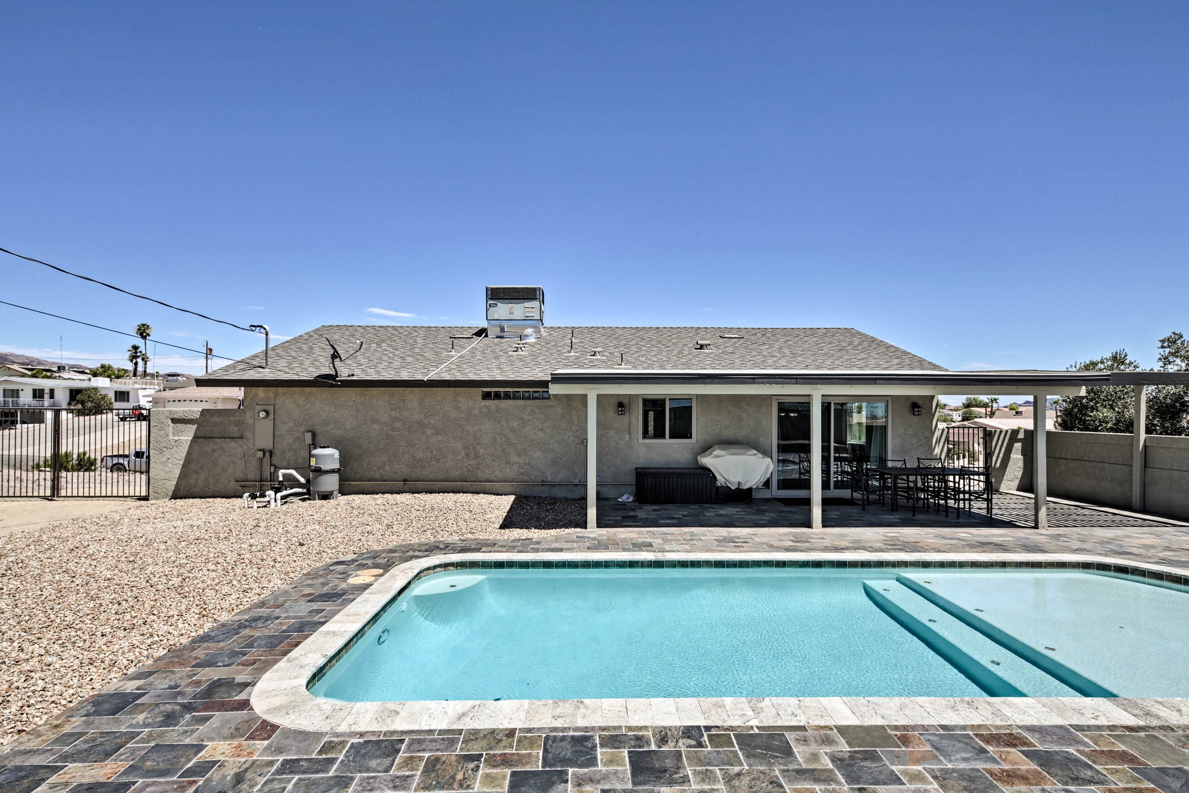 Lake Havasu Home w/ Pool & Mtn Views, Near Marina