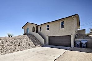 Exterior - Near Marina: Home w/ Pool & Views in Lake Havasu! (Lake Havasu City)