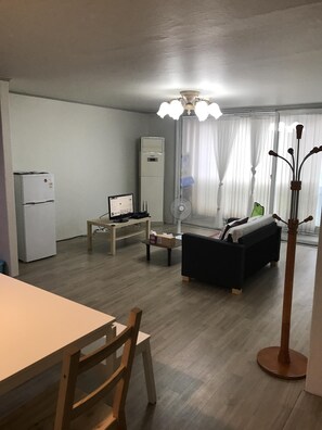 3 bedrooms, WiFi - SAMYUNE Apartment(aka 'Sam APT') (Goyang-si)