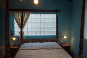 4 soverom, wi-fi (inkludert) og sengetøy