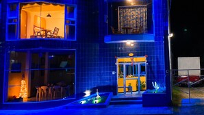 Front of property - evening/night - Hotel Fandangos (Asunción Nochixtlán)