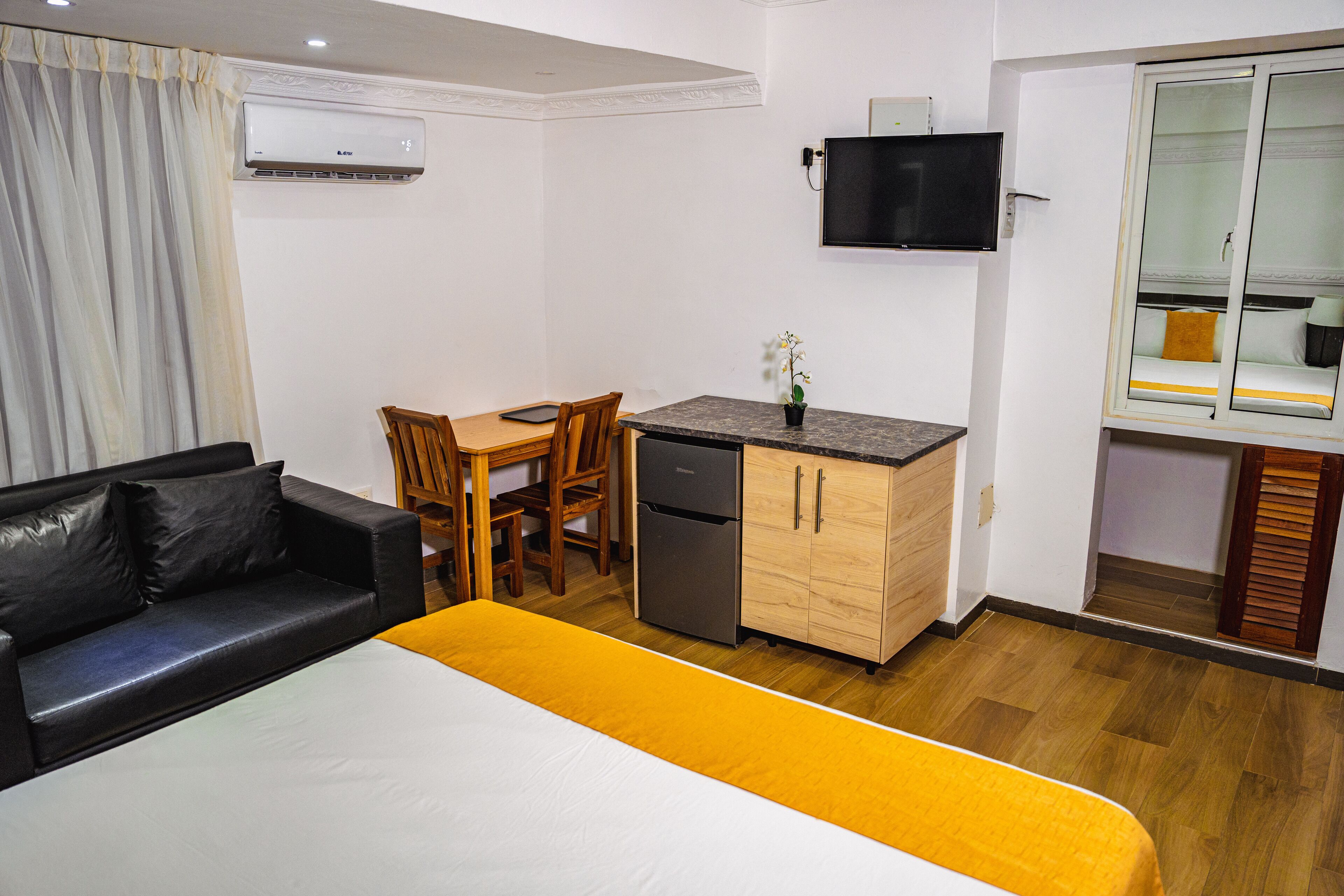 premium room | egyptian cotton sheets, premium bedding, down duvets, in-room safe