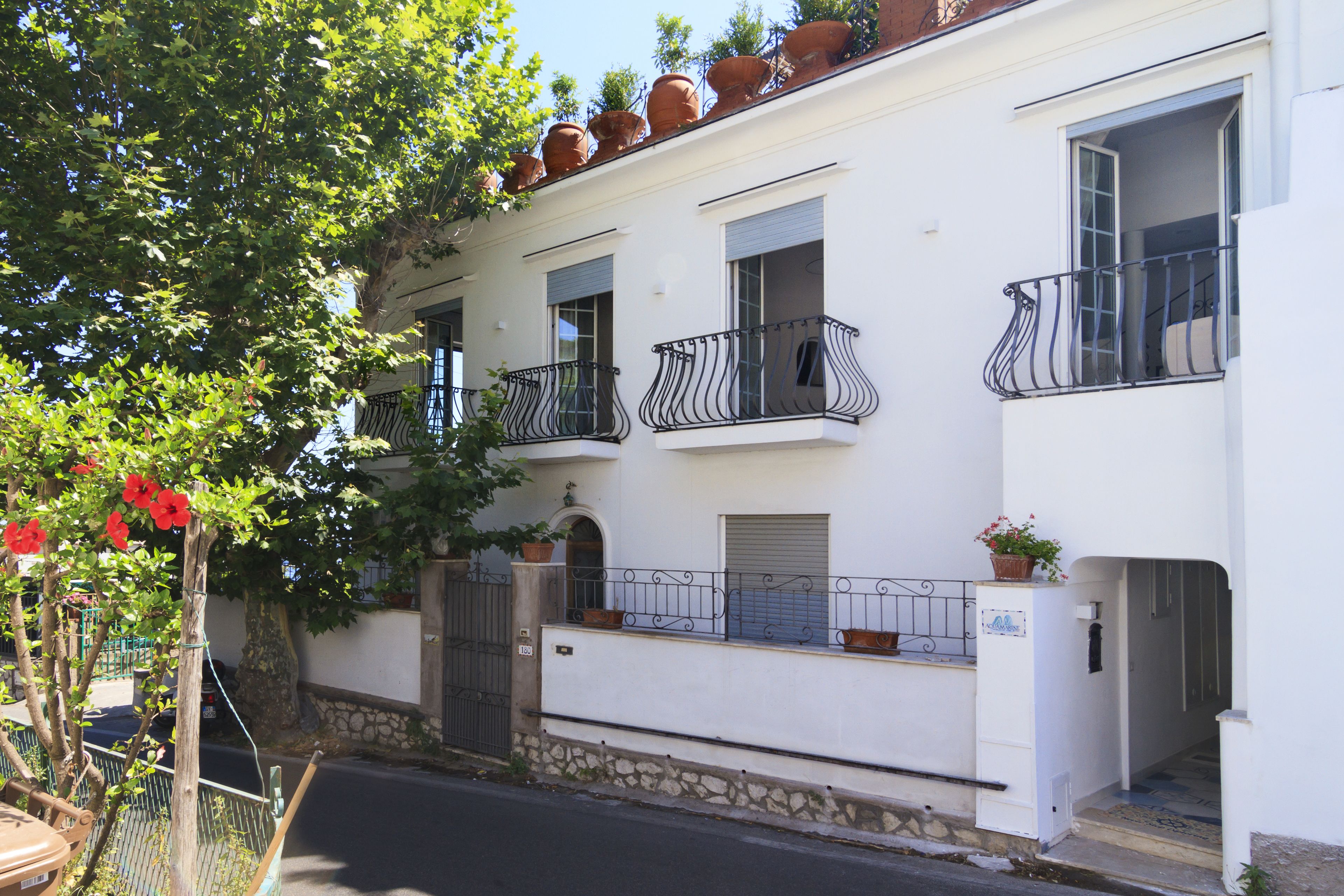 Fachada de la propiedad