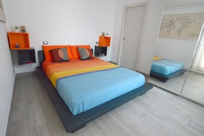 1 chambre, fer et planche Ă repasser, Wi-Fi gratuit, draps fournis