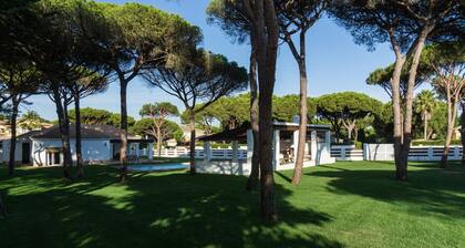 Casa del Jardín. 5-star exterior. Beach 400m