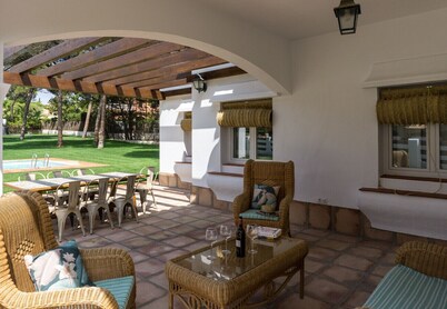 Casa del Jardín. 5-star exterior. Beach 400m