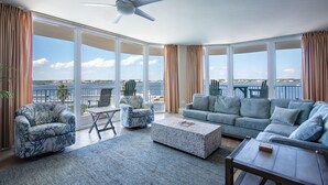 Condo, Multiple Beds, Private Pool, Ocean View | Living room