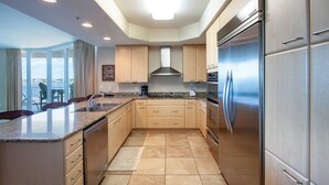 Condo, Multiple Beds, Private Pool, Ocean View | Private kitchen