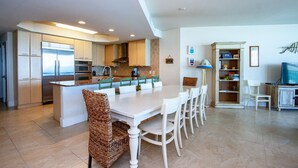 Interior - Condo With Panoramic View of Perdido Bay - Unit Crc0204 (Orange Beach)