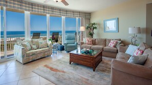 Apartment, Mehrere Betten, eigener Pool, Meerblick | Ausblick vom Zimmer