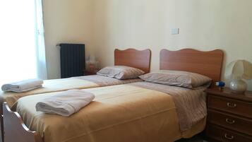 Double or Twin Room, Private Bathroom | Soundproofing, free WiFi, bed sheets
