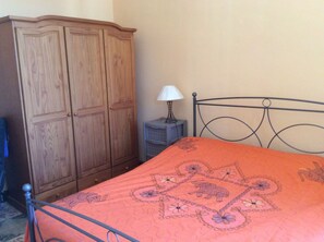 3 Schlafzimmer, Bügeleisen/Bügelbrett, WLAN, Bettwäsche