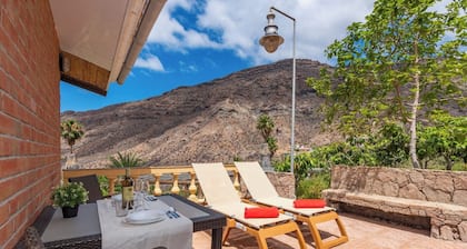 GC0283 Holiday house with shared pool in Mogán