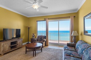 Condo, Multiple Beds, Pool Access, Ocean View | Living room
