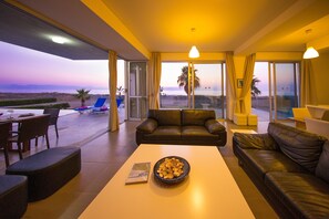 Tv, pejs, bordtennisbord