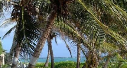 Seabreeze Villa: Best rates. Charming, bright & spacious. Truly a home from home
