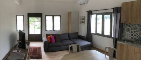 Télévision à écran plat