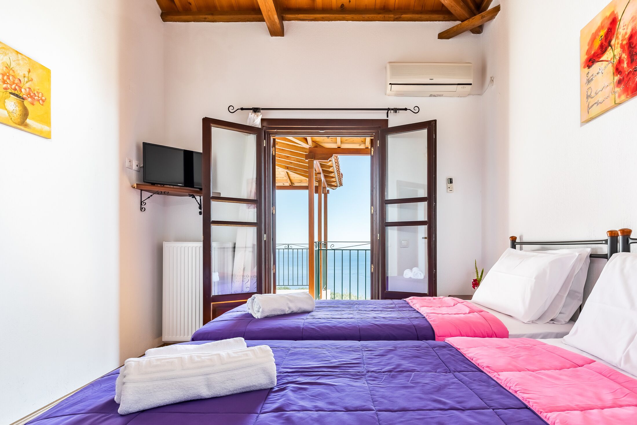 2 chambres, fer et planche à repasser, Wi-Fi, draps fournis