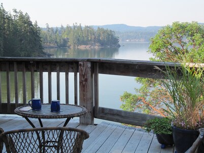 Arbutus Cove Guesthouse