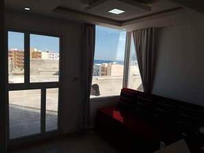 Living area - Beach view appartment (Rejiche)