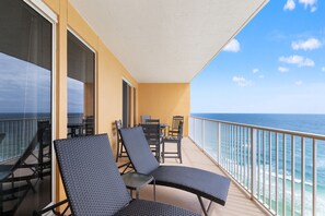 Condo, várias camas, acesso à piscina | Terraço/pátio