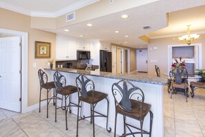Condo, Multiple Beds, Private Pool, Ocean View | Private kitchen