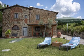 Outdoor dining - Villa Sunset, in the heart of Chianti area (Greve in Chianti)