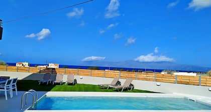 Levanda House, vue sur la mer, Ă 100m de la plage, tout neuf