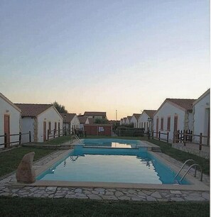 Outdoor pool - Home description (Viddalba)