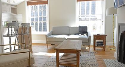 Yhden makuuhuoneen huoneisto katedraalinäköalalla historiallisessa kaupungissa Bury St Edmunds