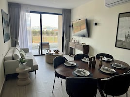 Villa Master Suite | In-room safe, individually furnished, blackout drapes