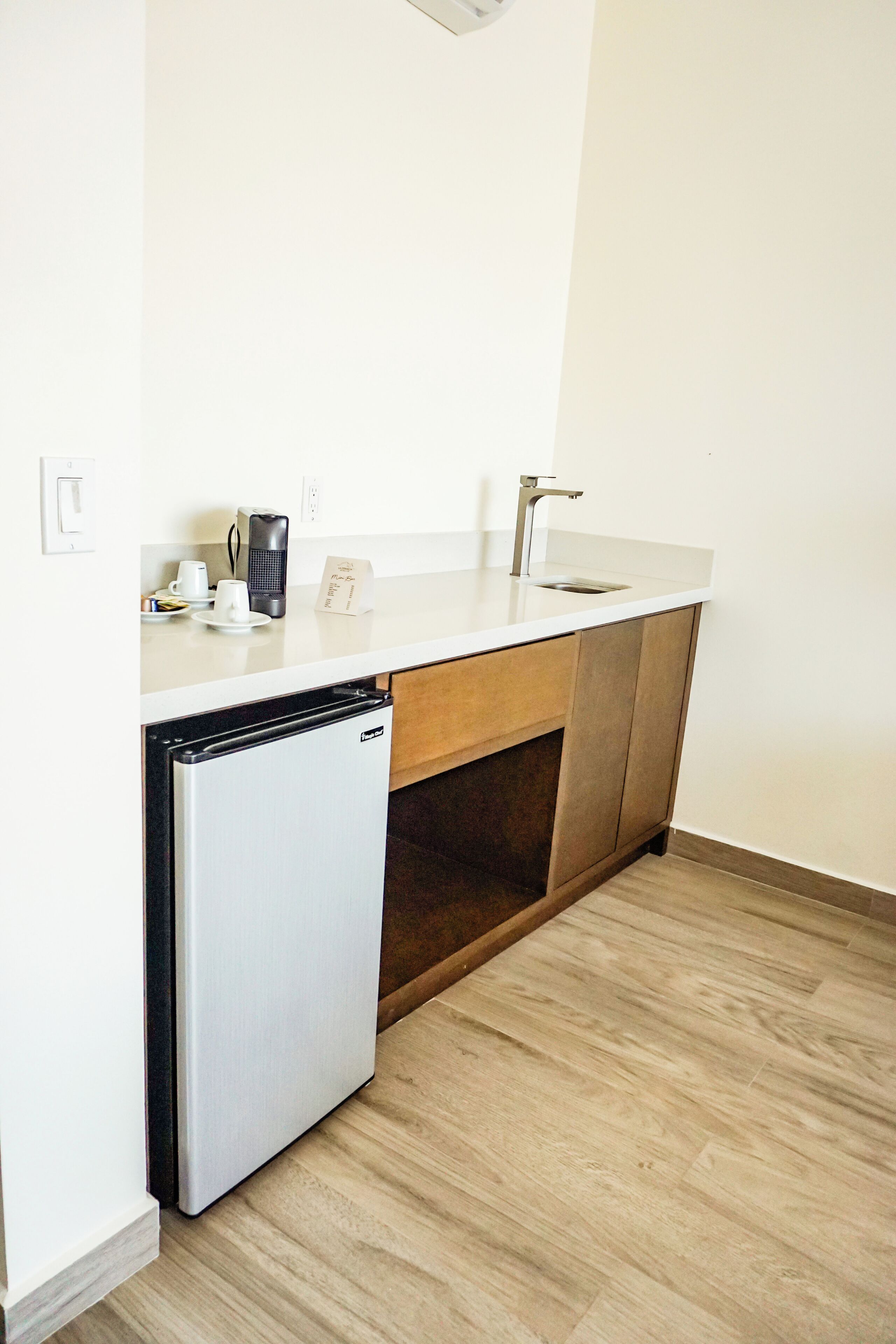 villa junior suite 2 camas queen size | 1 bedroom, in-room safe, individually furnished, blackout curtains