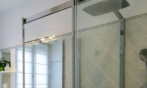 Haartrockner, Handtücher