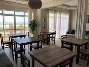 Desayuno continental incluido todos los días 