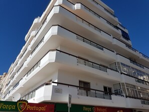 Exterior - First Line of Monte Gordo Beach (Monte Gordo)