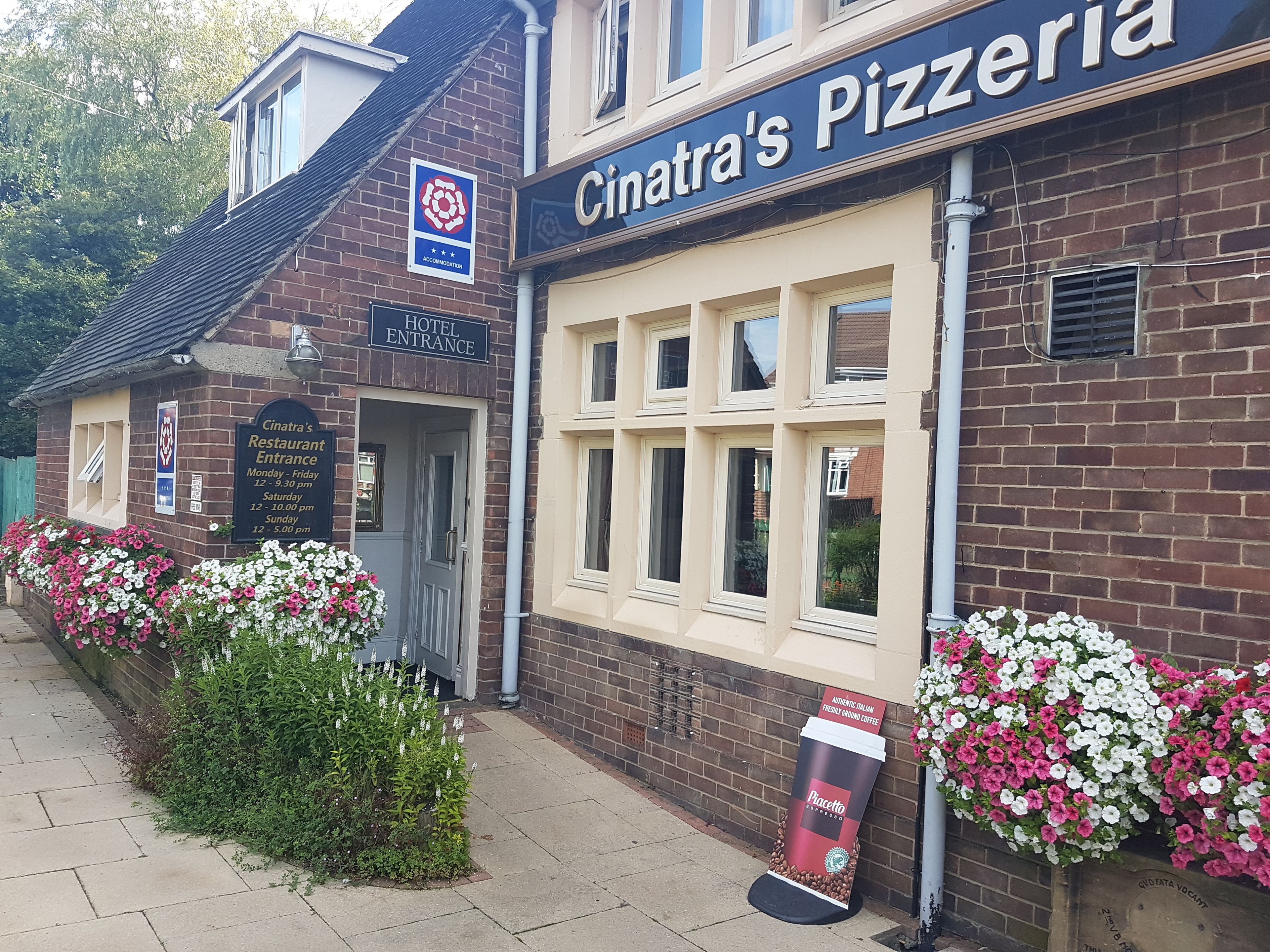 Photo - Dorset Arms Hotel