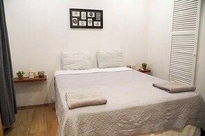 Design Apartment | 2 bedrooms, in-room safe, individually decorated, individually furnished - Condominios Las Navieras (Tamarindo)