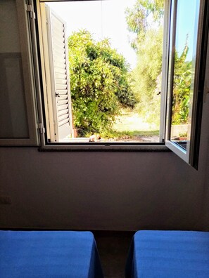 2 多间卧室、旅行婴儿床、WiFi