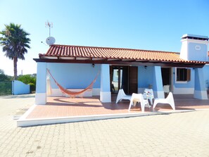 Outdoor dining - CASCALHEIRINHA HILL (Santo André)