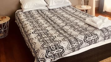 Double Room | Free WiFi, bed sheets