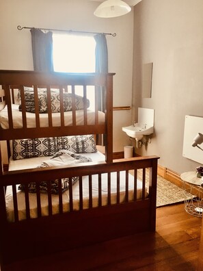 Triple Room | 1 bedroom, free WiFi, bed sheets