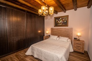 4 habitaciones, tabla de planchar con plancha y wifi gratis 
