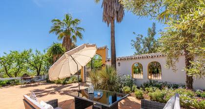 Stunning Rural Country Villa with mountain views set in 6 acres of private land